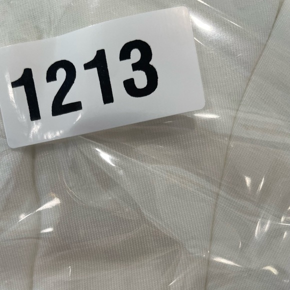 SPANX Turtleneck Size Medium Creamy Color Long Sleeve Seamless Soft Blend Fabric - Picture 6 of 6